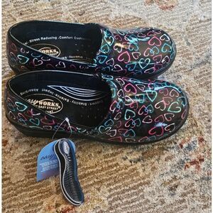 NWT Easy Street womens Laurie Sz 11